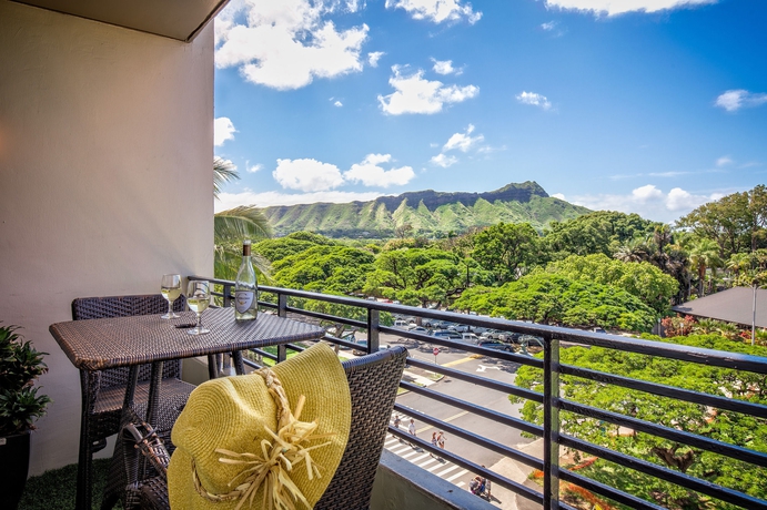 Imagen de la habitación del Hotel Castle Waikiki Grand. Foto 9