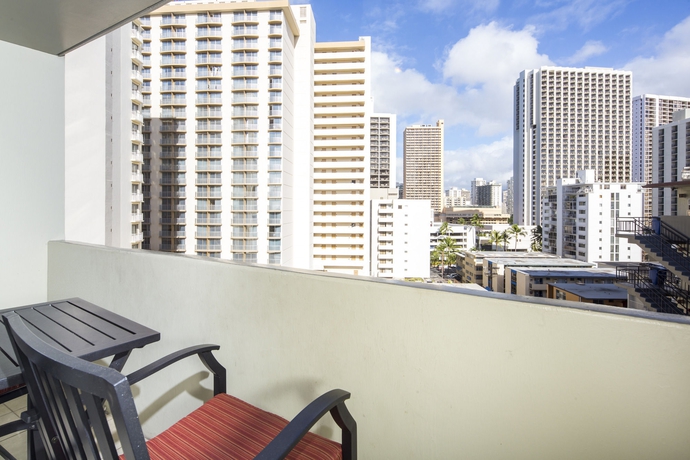 Imagen de la habitación del Hotel Castle Waikiki Grand. Foto 10