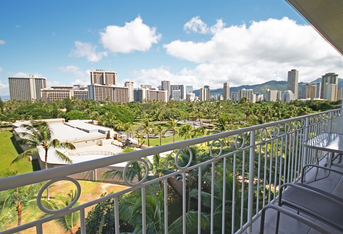 Imagen de la habitación del Hotel Castle Waikiki Shore. Foto 5