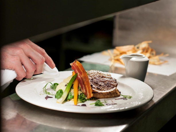 Imagen del bar/restaurante del Hotel Castle Windsor. Foto 9