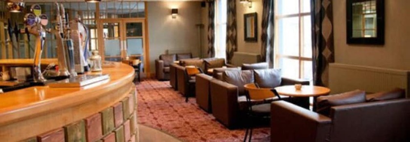 Imagen del bar/restaurante del Hotel Castlecary House. Foto 2