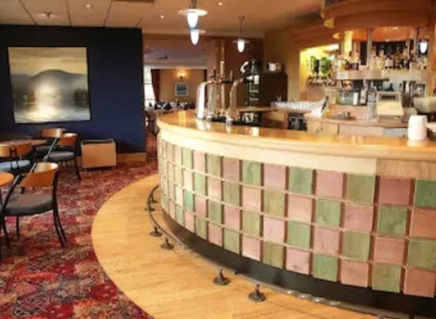 Imagen del bar/restaurante del Hotel Castlecary House. Foto 6