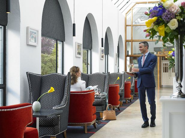 Imagen de los interiores del Hotel Castlecourt. Foto 8