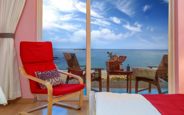 Imagen general del Hotel Castles Pebble Beach Pension. Foto 4