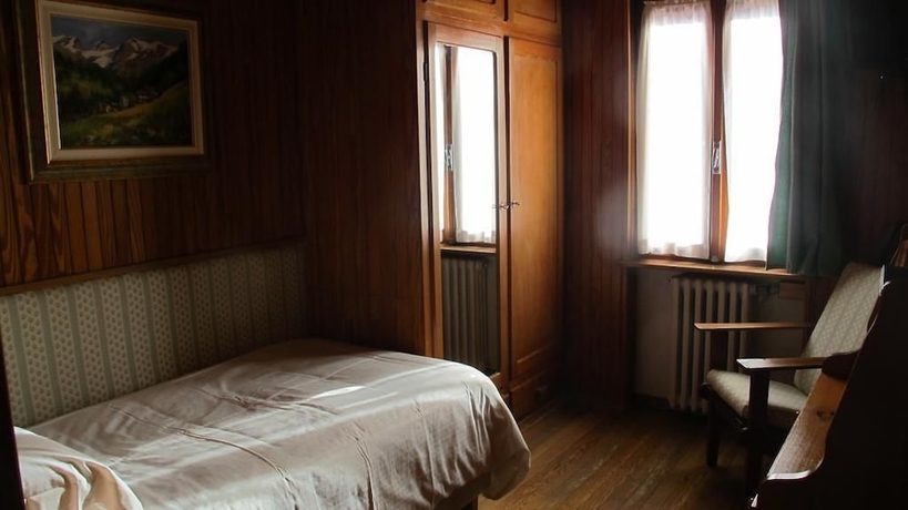 Imagen de la habitación del Hotel Castor. Foto 18