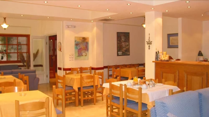 Imagen del bar/restaurante del Hotel Castri. Foto 6