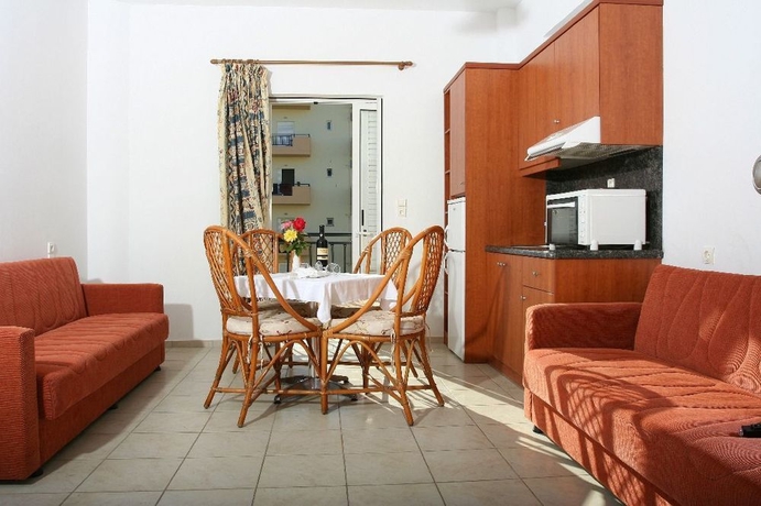 Imagen de la habitación del Hotel Castro, Amoudara (Heraklion). Foto 6