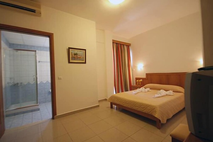 Imagen de la habitación del Hotel Castro Beach. Foto 11