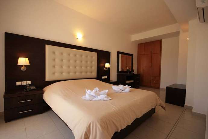 Imagen de la habitación del Hotel Castro Beach. Foto 16