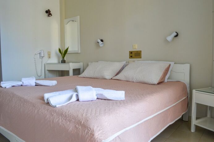 Imagen general del Hotel Castro, Kamari. Foto 2