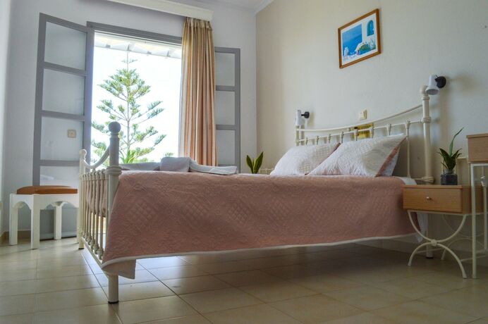 Imagen general del Hotel Castro, Kamari. Foto 5