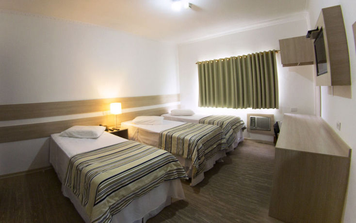 Imagen de la habitación del Hotel Castro Mendes. Foto 6