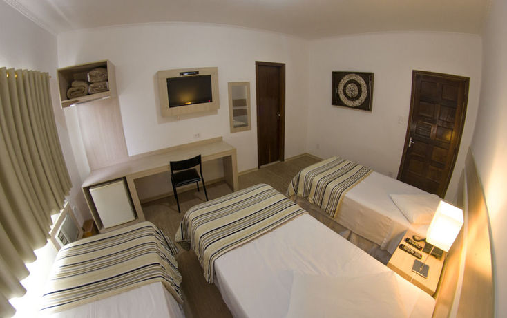 Imagen de la habitación del Hotel Castro Mendes. Foto 10
