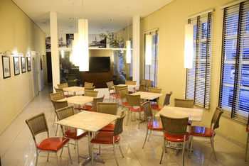 Imagen de la habitación del Hotel Castro Mendes. Foto 13