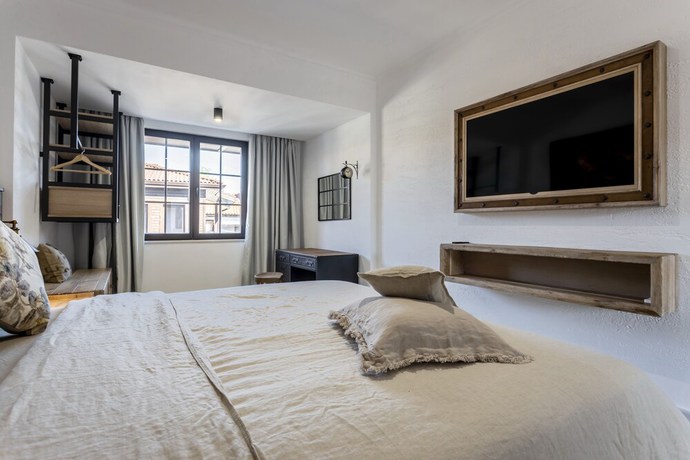 Imagen de la habitación del Hotel Castro Mesembria Boutique. Foto 7
