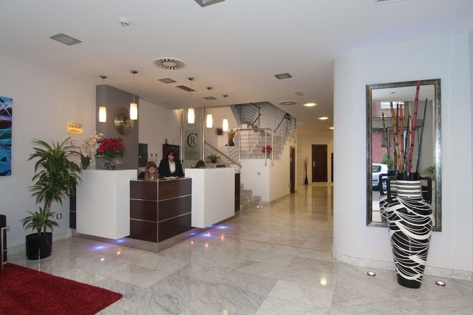 Imagen de los interiores del Hotel Castro Real. Foto 14