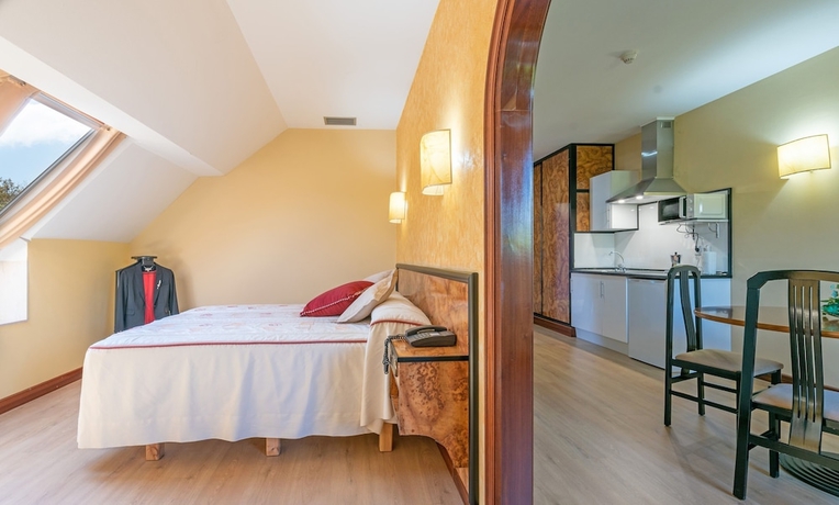 Imagen de la habitación del Hotel Castro, Santiago de Compostela. Foto 8