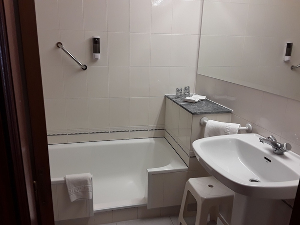 Imagen de la habitación del Hotel Castro, Santiago de Compostela. Foto 14
