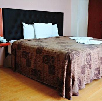 Imagen de la habitación del Hotel Castropol. Foto 10