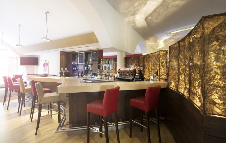 Imagen del bar/restaurante del Hotel Castrum Székesfehérvár. Foto 5
