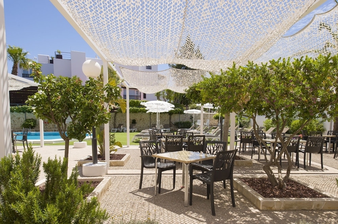 Imagen del bar/restaurante del Hotel Casual Bahía Ibiza. Foto 8