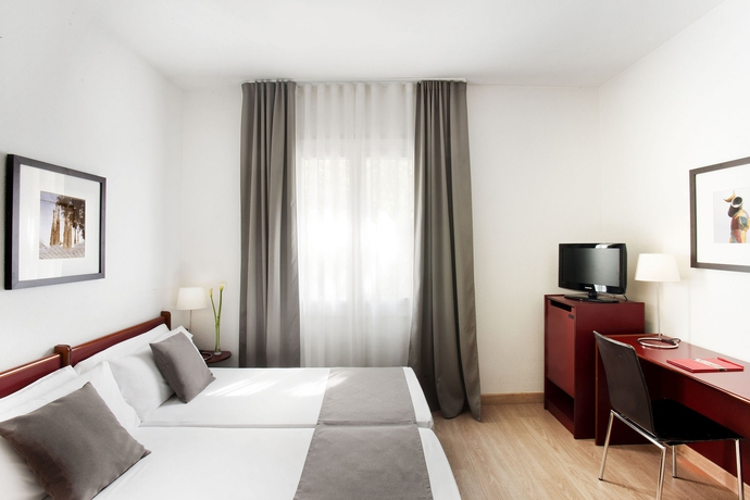 Imagen de la habitación del Hotel Casual Colours Barcelona. Foto 4