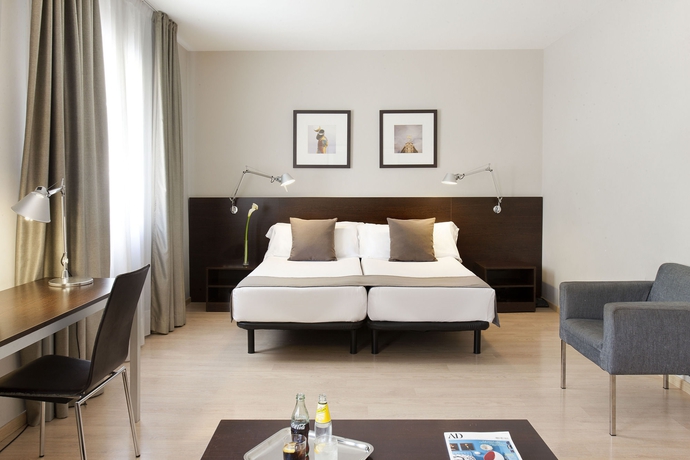 Imagen de la habitación del Hotel Casual Colours Barcelona. Foto 8