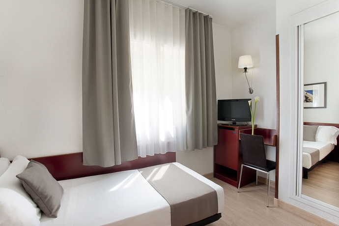 Imagen de la habitación del Hotel Casual Colours Barcelona. Foto 14