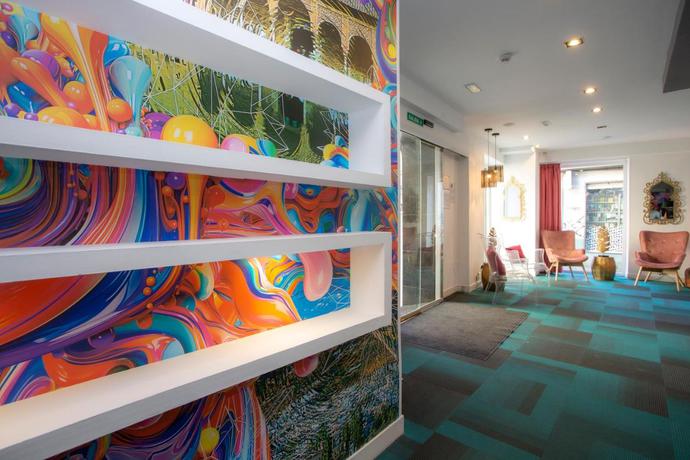 Imagen de los interiores del Hotel Casual Ilbira Granada. Foto 10