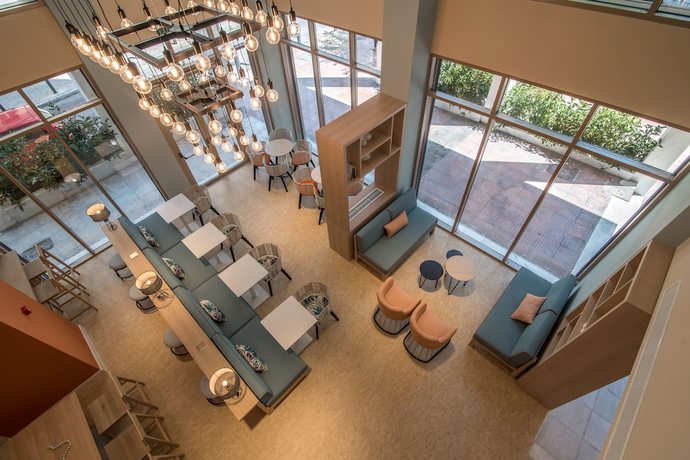 Imagen de los interiores del Hotel Casual Kubic Athens. Foto 20