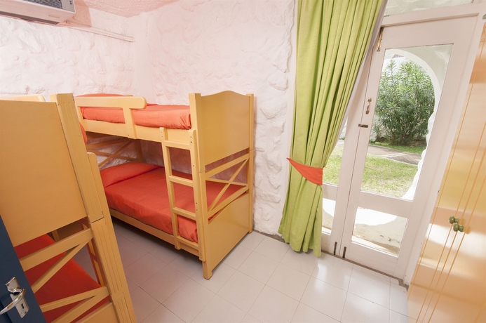 Imagen de la habitación del Hotel Casuarina Resort and Spa. Foto 6