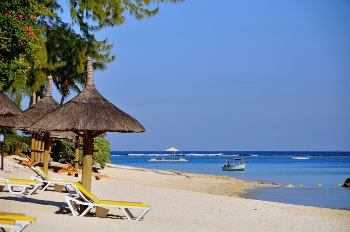 Imagen de los exteriores del Hotel Casuarina Resort and Spa. Foto 11