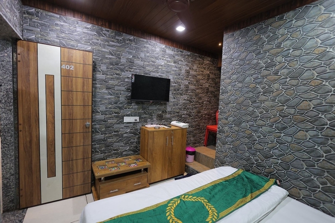 Imagen de la habitación del Hotel Cat, Rajkot. Foto 5