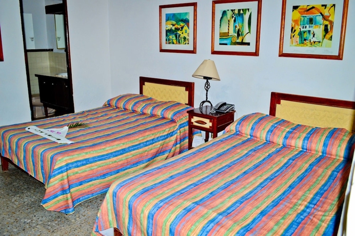 Imagen de la habitación del Hotel Catalina Beach Resort. Foto 6