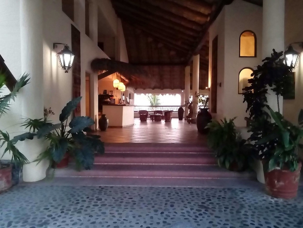 Imagen de los interiores del Hotel Catalina Beach Resort. Foto 19