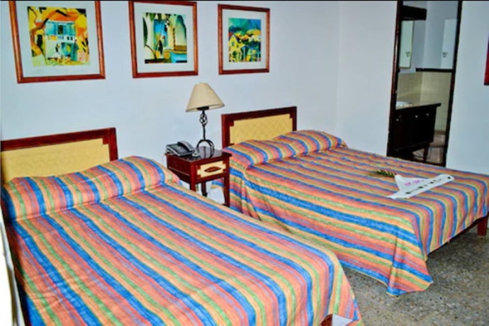 Imagen de la habitación del Hotel Catalina Beach Resort. Foto 12