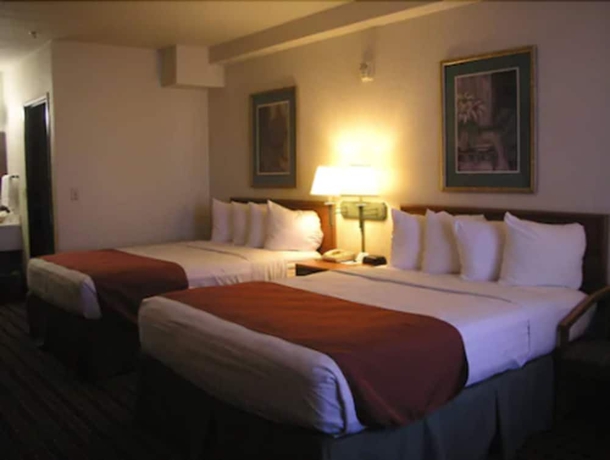 Imagen de la habitación del Hotel Catalina Inn. Foto 6