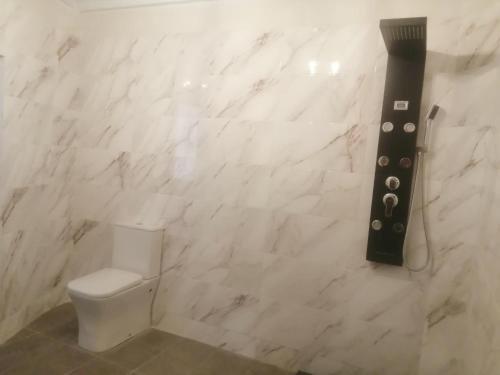 Imagen de la habitación del Hotel Catalina Suites. Foto 5