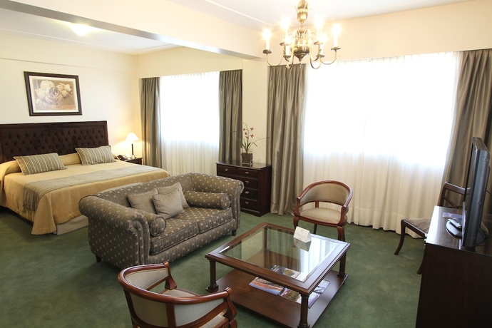 Imagen de la habitación del Hotel Catalinas. Foto 16