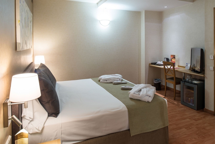 Imagen de la habitación del Hotel Catalonia Albeniz. Foto 5