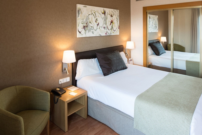 Imagen de la habitación del Hotel Catalonia Albeniz. Foto 6