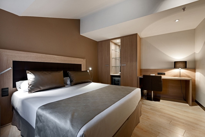 Imagen de la habitación del Hotel Catalonia Atocha. Foto 5