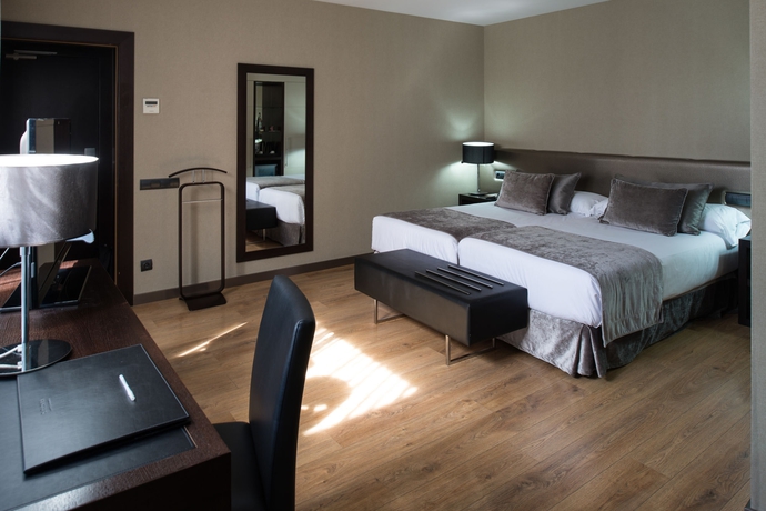 Imagen de la habitación del Hotel Catalonia Avinyó. Foto 12