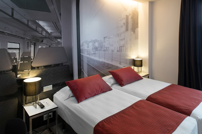 Imagen de la habitación del Hotel Catalonia Avinyó. Foto 14