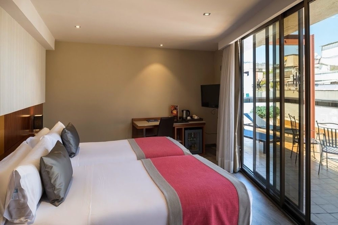 Imagen de la habitación del Hotel Catalonia Barcelona 505. Foto 6