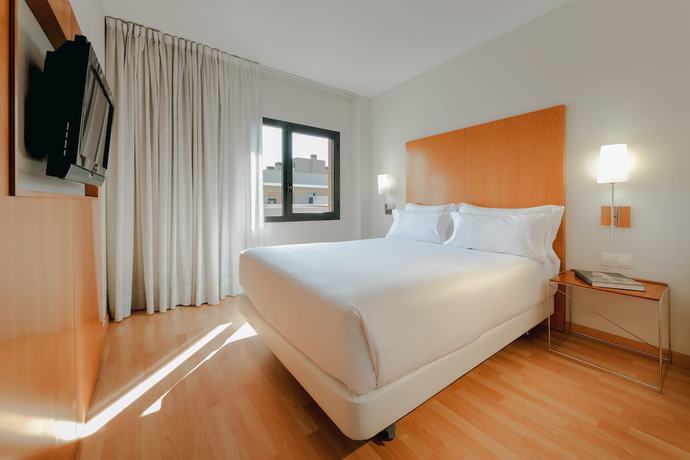 Imagen de la habitación del Hotel Catalonia Barcelona Beach. Foto 9