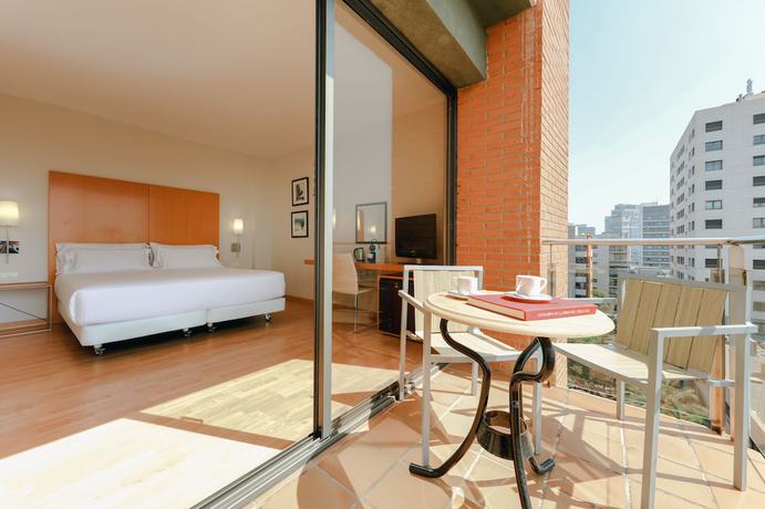 Imagen de la habitación del Hotel Catalonia Barcelona Beach. Foto 15