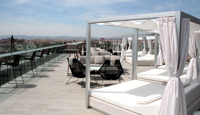 Imagen de los exteriores del Hotel Catalonia Barcelona Plaza. Foto 5