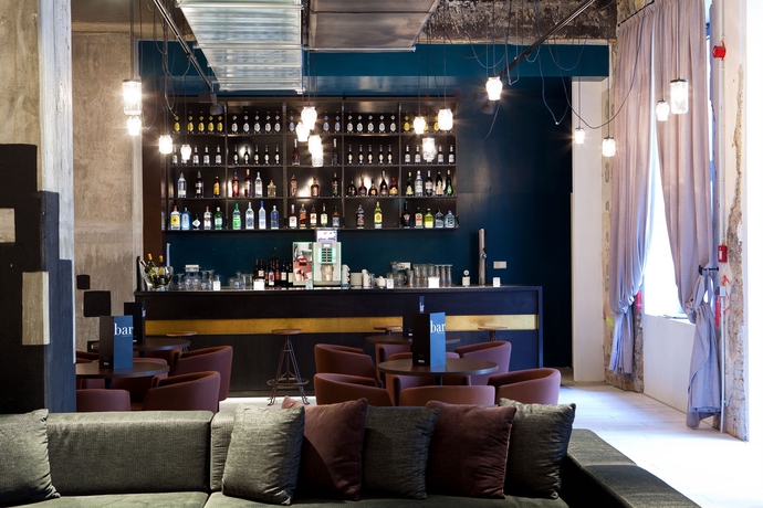 Imagen del bar/restaurante del Hotel Catalonia Berlin Mitte. Foto 3