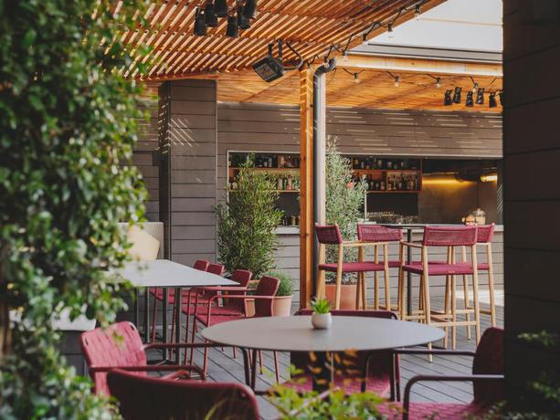 Imagen del bar/restaurante del Hotel Catalonia Boulevard. Foto 3